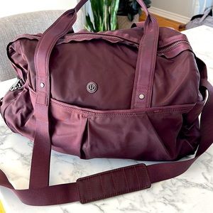 Lululemon duffel bag